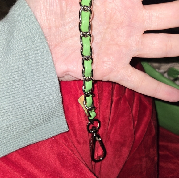 Green Flare BShaw crossbody, NWT - Picture 9 of 10